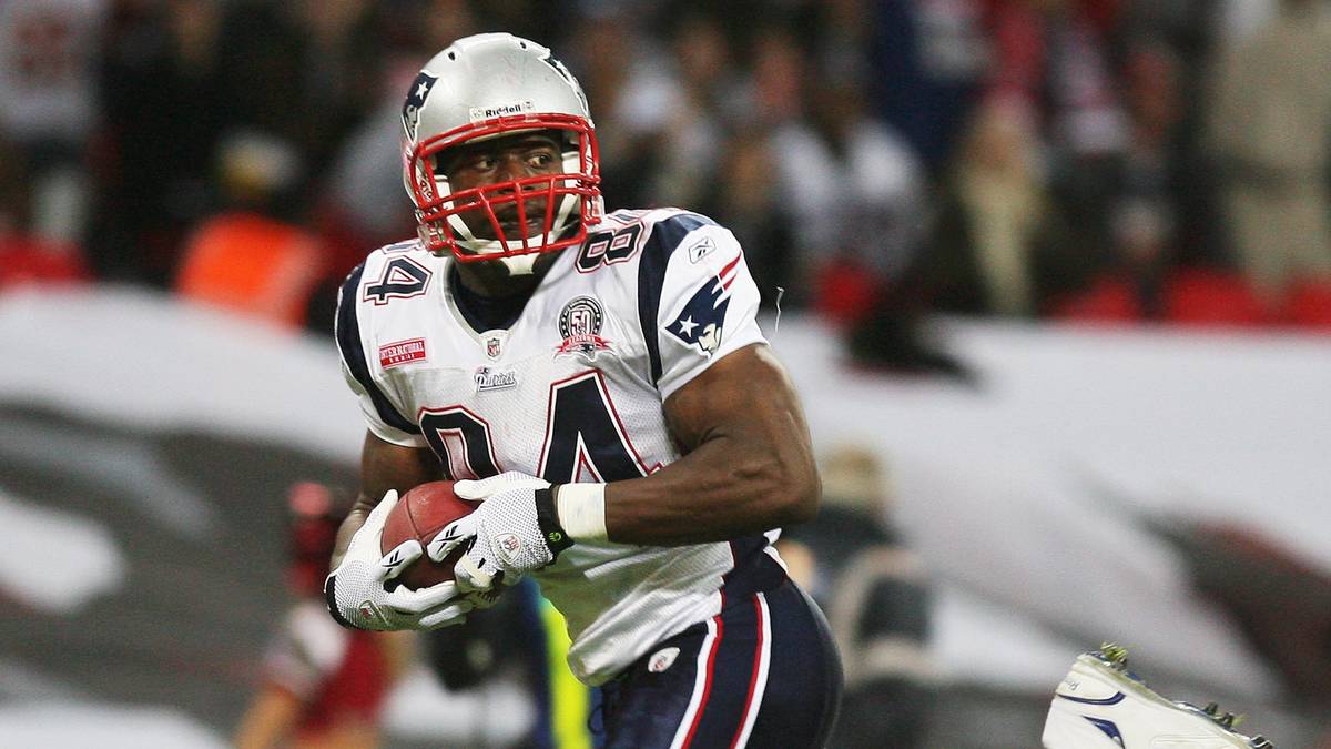 Kommende Saison müssen Matt LaCosse und Benjamin Watson (Bild) versuchen, die Lücke zu füllen. Allerdings muss Watson erstmal eine Dopingsperre von 4 Spielen absitzen