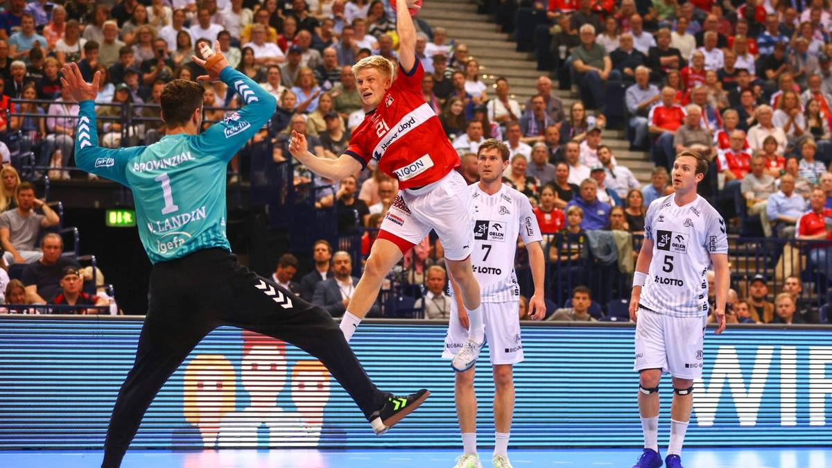 Kiel bleibt auf Meisterkurs