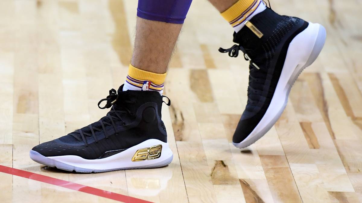 ...aber auch in den Modellen von Steph Curry...