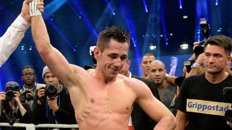 Felix Sturm feiert ein erfolgreiches Box-Comeback