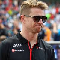 Nico Hülkenberg erlebt beim Großen Preis von Spanien in Barcelona nach einem starken Qualifying ein enttäuschendes Rennen. Der Haas-Pilot erklärt die aktuellen Probleme seines Teams und übt sich in Galgenhumor. 
