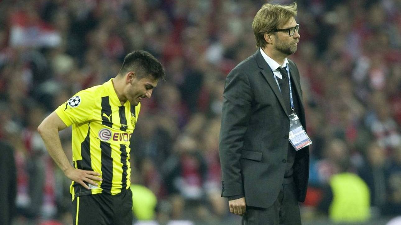 Ilkay Gündogan (l.) und Jürgen Klopp (r.) bitter enttäuscht nach der Final-Pleite gegen Bayern
