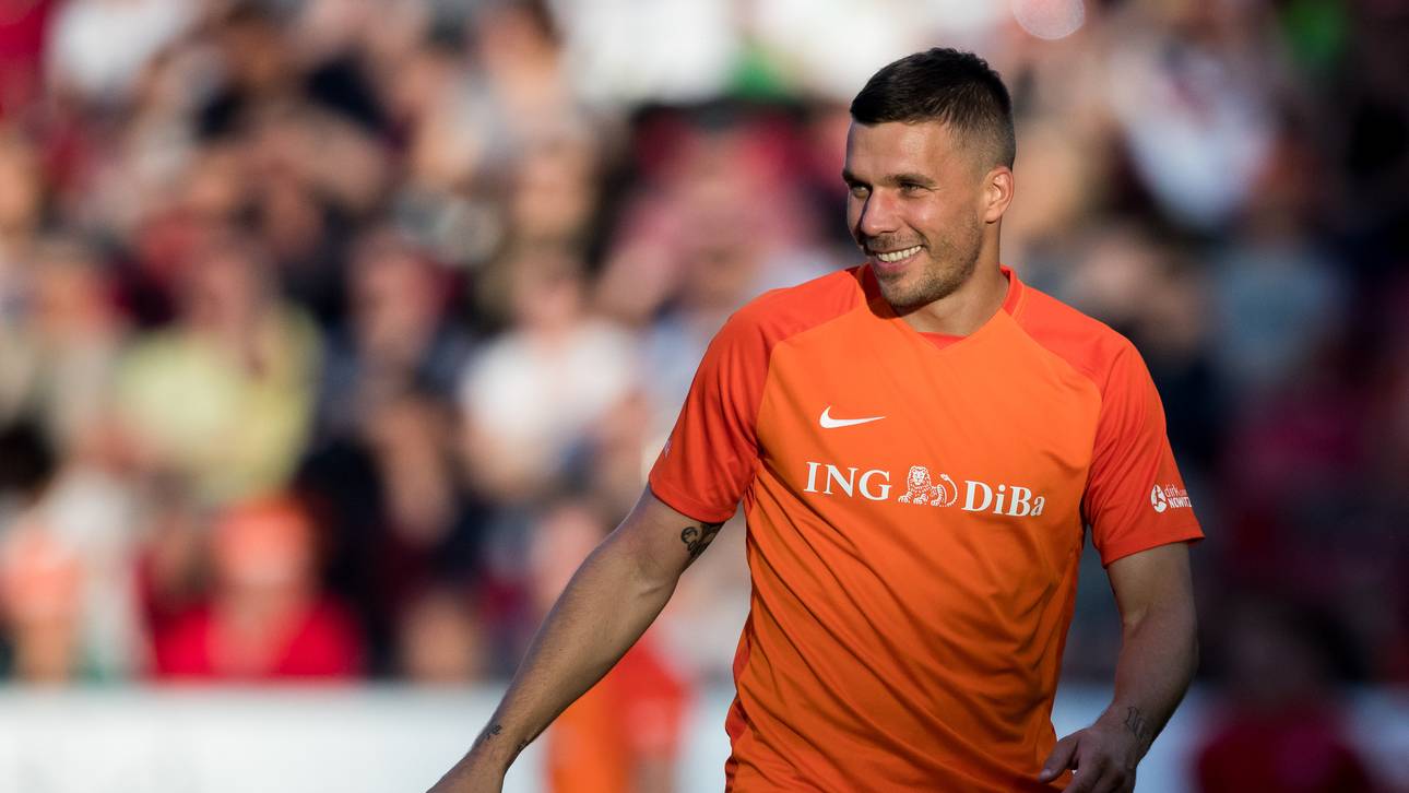 Podolski heiß auf Japan-Abenteuer