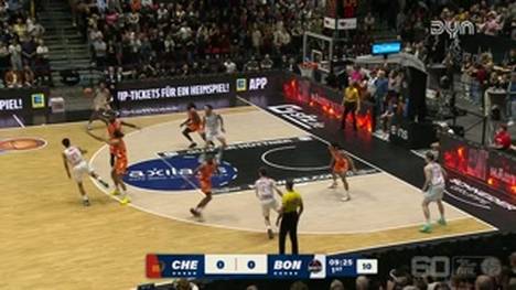 Die BBL-Highlights der Basketball-Partie Team A - Team B im Video. 
