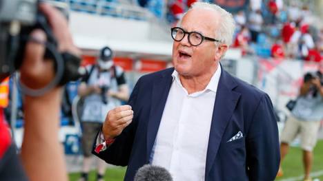 DFB-Präsident Fritz Keller hat Verständnis für die Kritik am zurückliegenden Kurzstreckenflug der Nationalmannschaft.