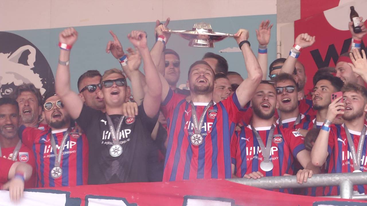 2. Bundesliga: Meisterfeier in Heidenheim nach Aufstieg in Bundesliga