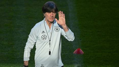 Am Mittwoch benennt Joachim Löw seinen EM-Kader. Fragezeichen gibt es rund um Marco Reus, Julian Draxler und Julian Brandt. 