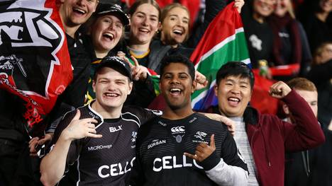 Neuseeländische Rugby-Fans in Feierlaune