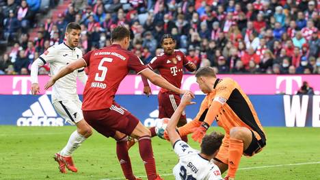 Beim FC Bayern wird nach der Pokal-Klatsche gegen Gladbach umgebaut