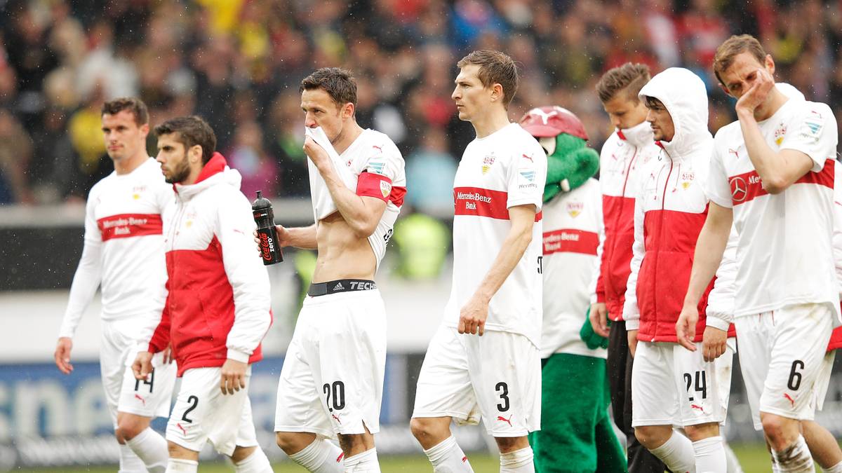 Für den VfB Stuttgart wird die Lage hingegen immer bedrohlicher. Gegen Borussia Dortmund kassierten die Schwaben bereits die neunte Heimniederlage der laufenden Spielzeit und stellten damit ihren Negativrekord aus der Saison 1999/2000 ein