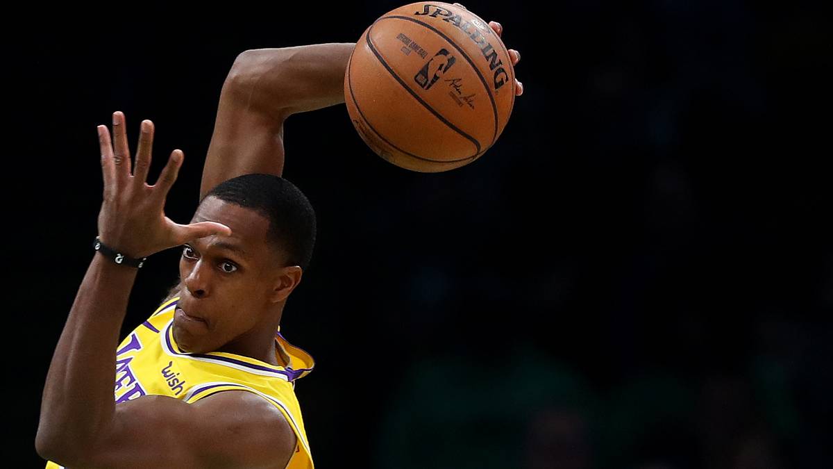 Aber Rondo ist sehr spielintelligent und in der Defense mit seinen langen Armen wertvoll (1,2 Steals in 30 Minuten). Rondo wird sich aber wohl mit der Backup-Rolle anfreunden müssen - geht das auf Dauer gut? Auch wenn er Cousins und Davis kennt, der Aufbauspieler ist ein ganz eigener Typ
