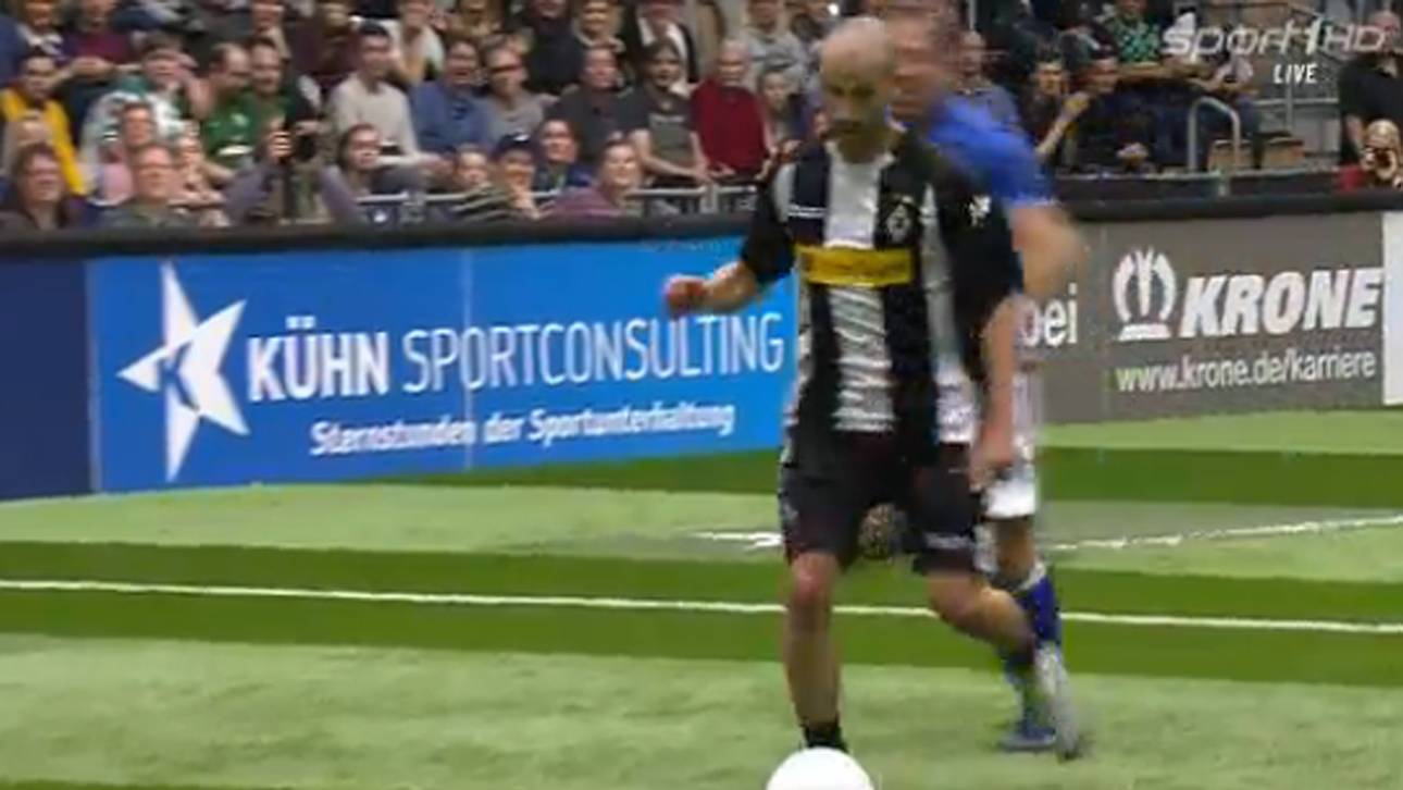 Weisweiler-Elf gewinnt Budenzauber