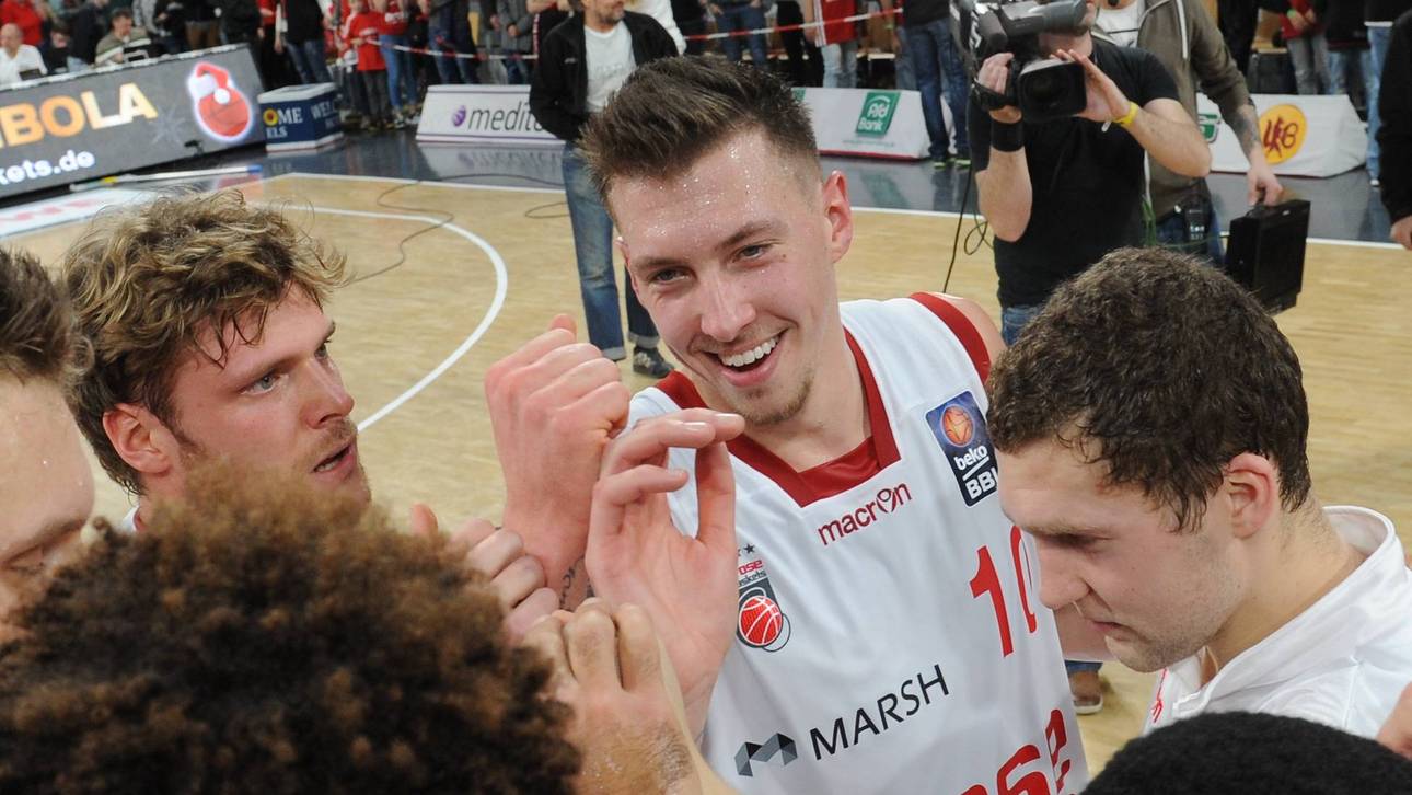 Bamberg marschiert – FCB siegt knapp