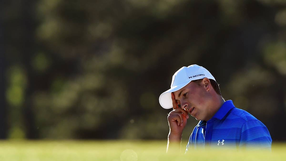 Noch schlimmer erwischt es Jordan Spieth, dem am 12. Loch mit einem Quadruple-Bogey die Nerven versagen