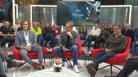 Beim Stahlwerk Doppelpass unterbricht ein lauter Nieser die Sendung und lässt das Publikum schmunzeln. Außerdem staucht Stefan Effenberg Günter Klein zusammen auf den Punkt seiner Aussage zu kommen. 