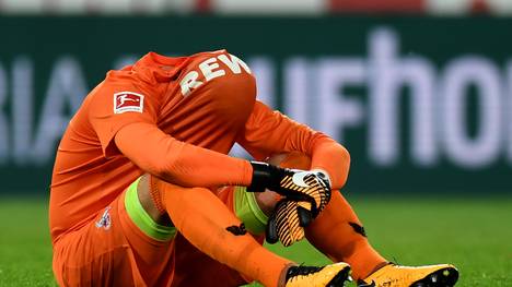 Kölns Torwart Timo Horn ärgert sich nach der erneuten Niederlage gegen Frankfurt