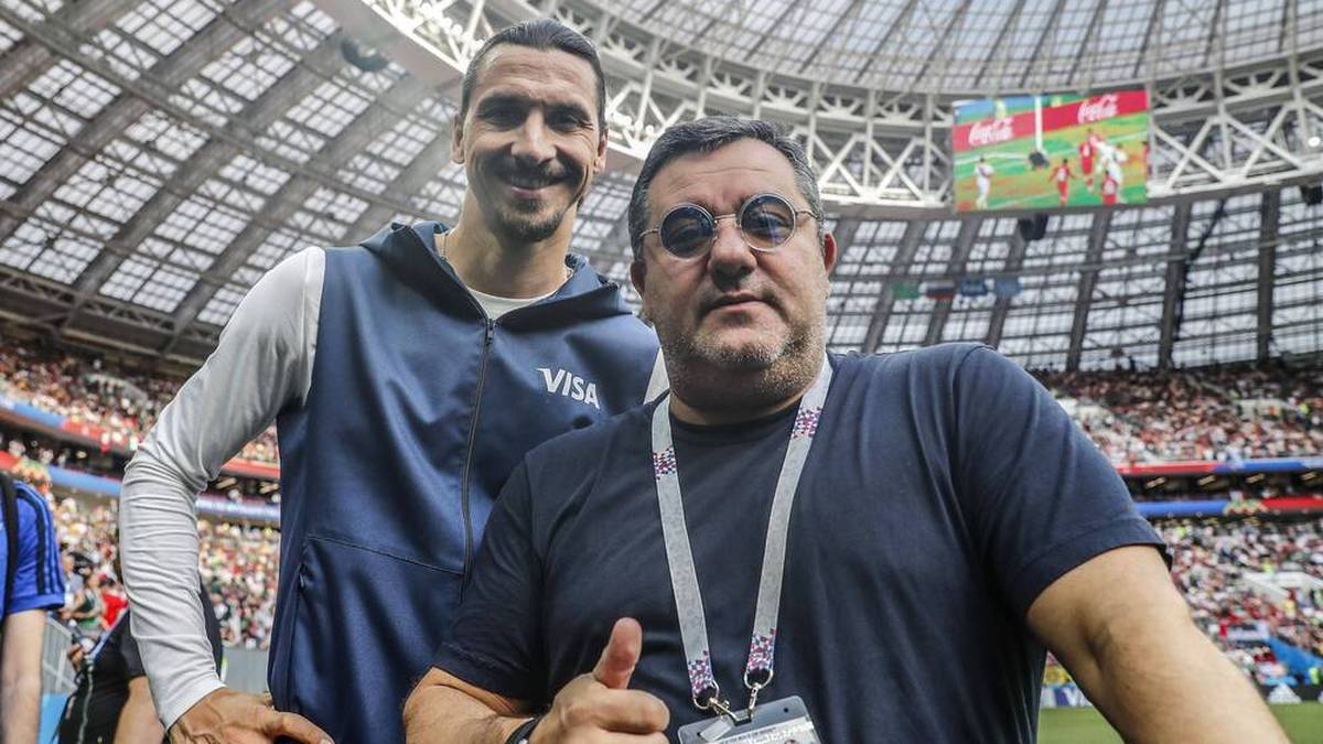 Mino Raiola (r.) 2018 mit seinem Spieler Zlatan Ibrahimovic