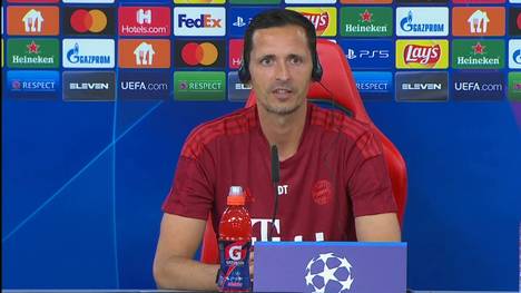 Co-Trainer Dino Toppmöller spricht über den Kontakt zu Cheftrainer Julian Nagelsmann während des Spiels und wie die Entscheidung über zur Auswechslung gefallen ist. 