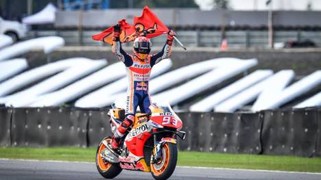 Marc Marquez jubelt über seinen sechsten WM-Title in der MotoGP