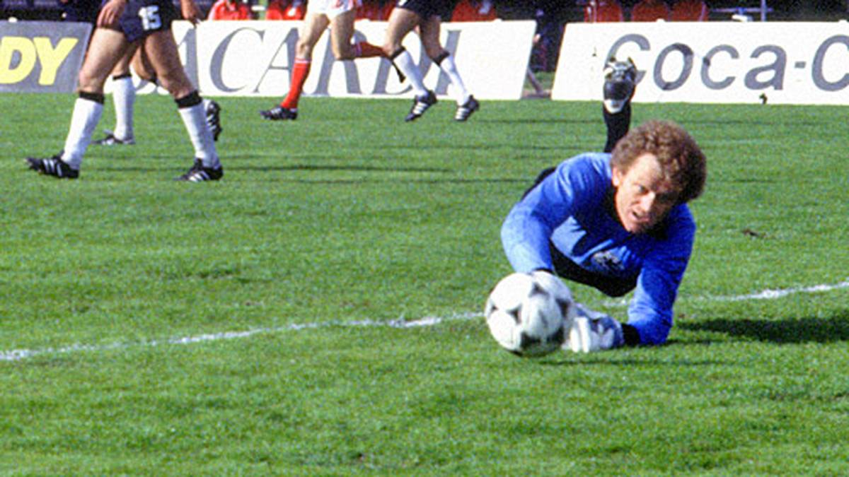 PLATZ 4: Sepp Maier (FC Bayern) - 249 (473)