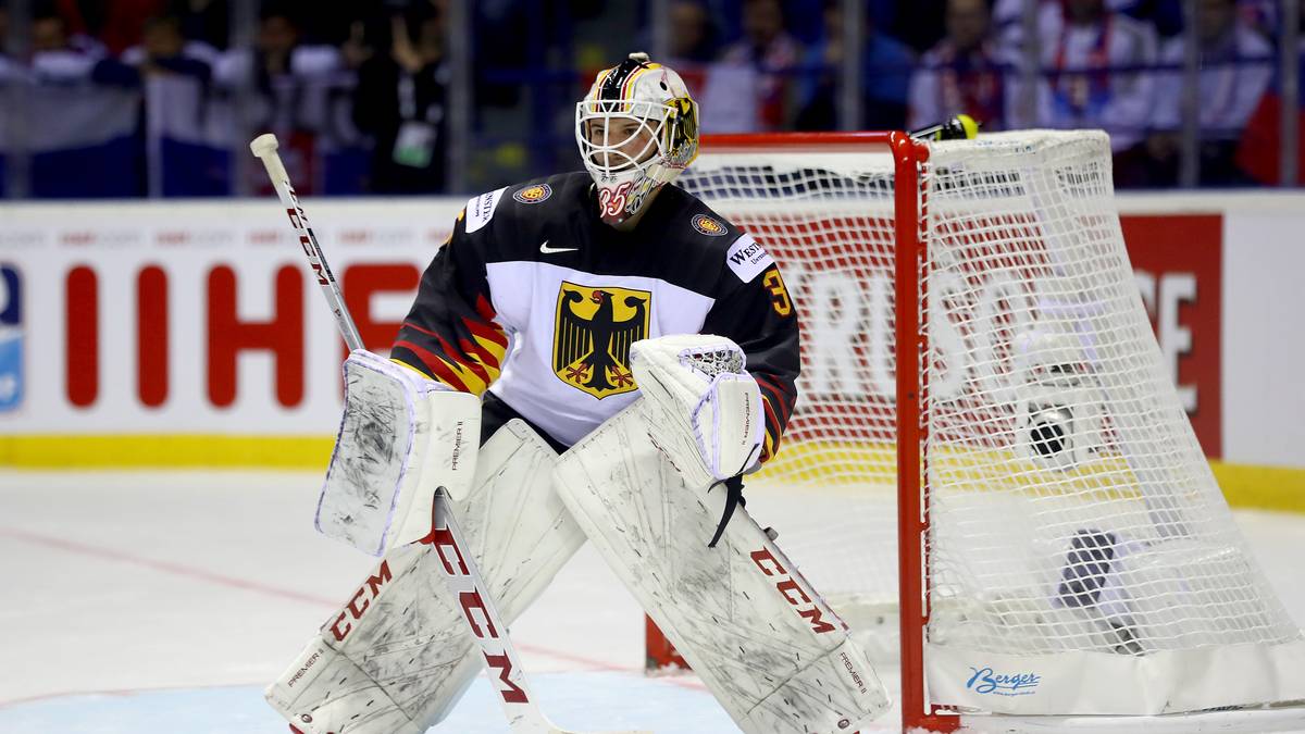 GOALIES: Mathias Niederberger hütete die längste Zeit das deutsche Tor, da sich Philipp Grubauer gegen Frankreich verletzte und mehrere Spiele verpasste. Niederberger hielt großartig und kam auf starke 94,17 Prozent abgewehrte Schüsse. Er kassierte sieben Gegentore. Damit steht der 26-Jährige in der Gesamtliste aller WM-Goalies auf Rang vier