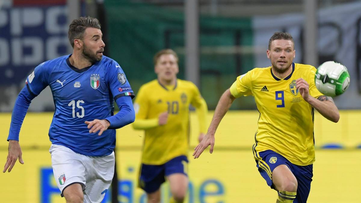 "Daily Mail" (England): "Herzschmerz für Italien. Buffon und Co. in Tränen, als Italien erstmals seit 60 Jahren die WM gegen das schwedische Bollwerk verpasst."