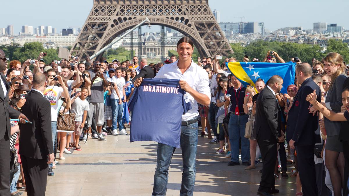 Entsprechend groß ist die Verehrung für den Stürmer