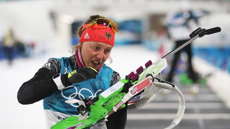 Biathlon: Laura Dahlmeier sagt Start auch in Hochfilzen ab, Laura Dahlmeier befindet sich derzeit im Aufbautraining