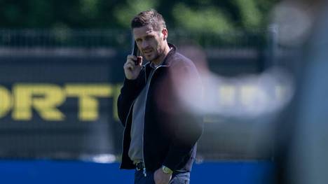 Sebastian Kehl tritt in Sachen Transfers auf die Bremse