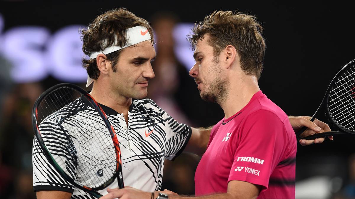 Doch nach dem Comeback beim Hopman Cup meldet sich Federer 2017 wie ein Jungspund in Melbourne triumphal auf der großen Tennisbühne zurück. Nach Fünf-Satz-Siegen gegen Kei Nishikori und Wawrinka steht er im Finale der Australian Open