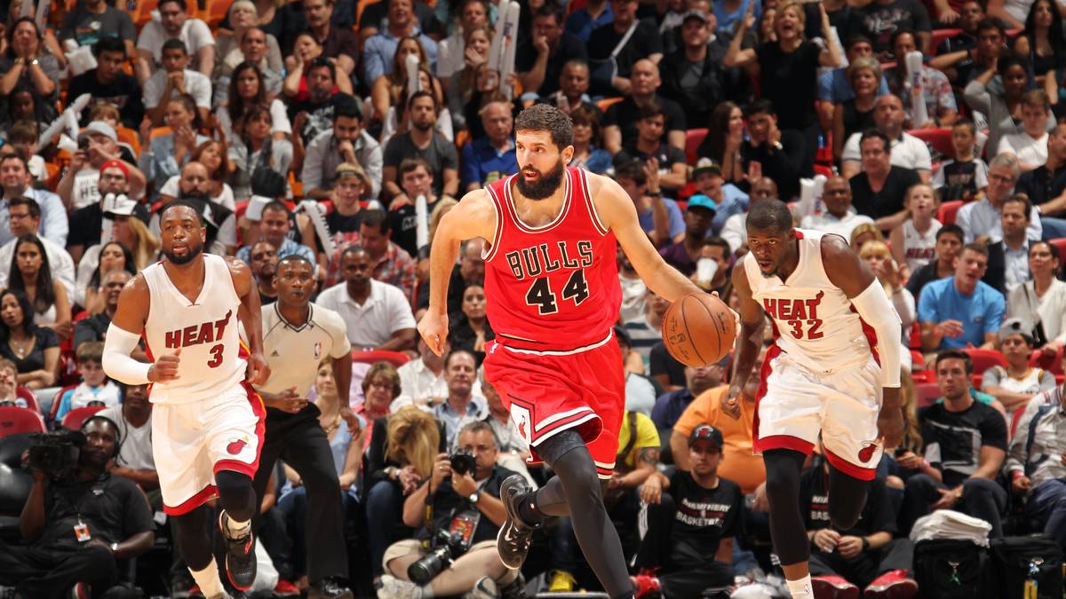 Spanien: Power Forward Nikola Mirotic (Chicago Bulls) - An Gasols Seite erlebt Mirotic in Chicago seine Rookie-Saison. Am Anfang noch skeptisch beäugt macht sich der 24-Jährige mit seiner Vielseitigkeit und dem abgezockten Spiel schnell einen Namen. Nach vier Jahren Real Madrid ist der Sprung in NBA für den Spanier eine leichte Übung
