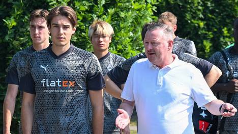 Die Zukunft von Florian Neuhaus bei Borussia Mönchengladbach ist weiter ungeklärt, die abgelaufene Saison verlief enttäuschend. Geschäftsführer Roland Virkus erklärt, wie es um den einstigen Nationalspieler steht - und was er von ihm erwartet.