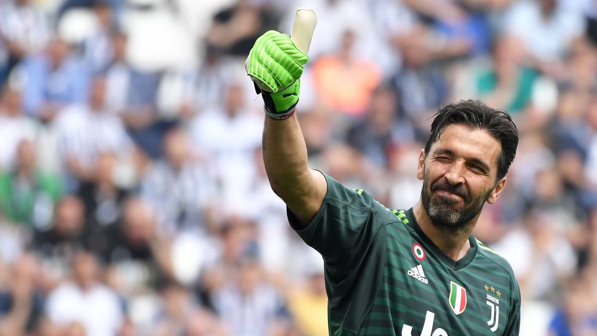 GIANLUIGI BUFFON ZU PSG: Italiens Torwart-Legende ist auch mit fast 40 Jahren noch nicht satt. Der Weltmeister von 2006 verlässt Juventus nach 17 Spielzeiten ablösefrei und will sich mit Thomas Tuchels Elf den Traum vom Champions-League-Titel erfüllen