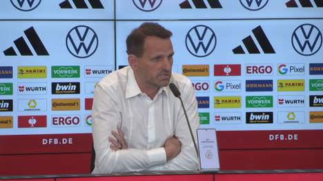 DFB-Trainerin Martina Voss-Tecklenburg verkündete heute den Kader für die WM-Vorbereitung. Dabei attackierte der DFB den FC Bayern München und warf ihm Respektlosigkeit vor.