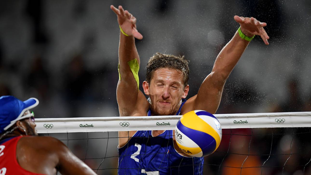 Beach Volleyball - Olympics: Day 10 Nach einer einjährigen Pause ist Konstantin Semenov (Bild) seit 2017 mit Ilja Leshukov wieder auf der World Tour