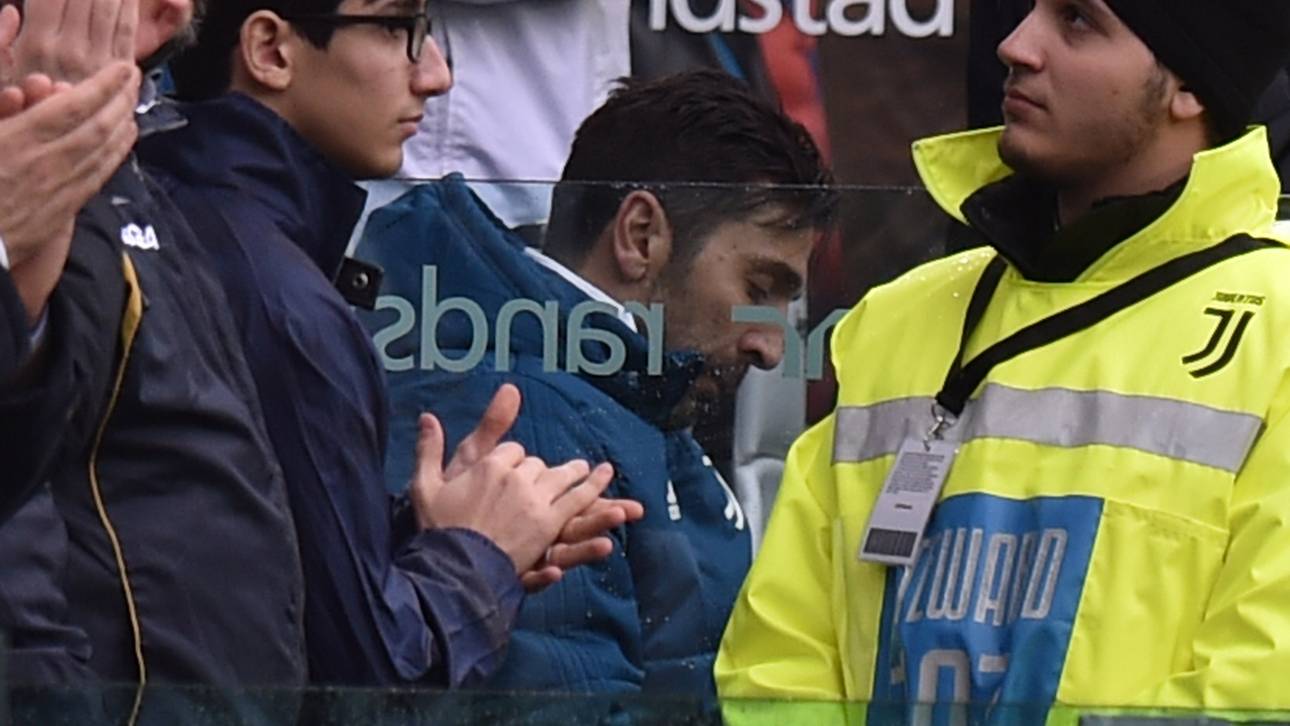 Schweigeminute: Tränen bei Buffon