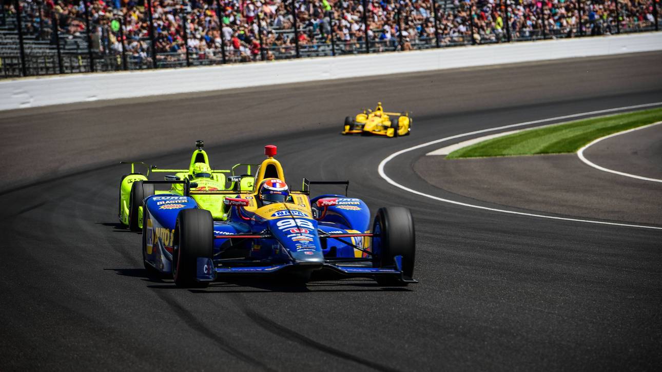 Indy 500: Rossi triumphiert bei Jubiläum