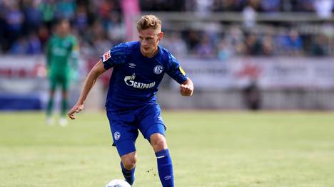 Schalke 04: Rabbi Matondo und Jonas Carls reisen aus Trainingslager ab , Schalke-Neuzugang Jonas Carls hat sich gegen Bologna verletzt