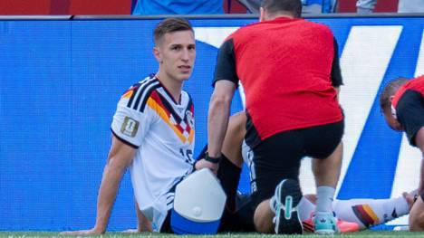 Die deutsche Nationalmannschaft muss nach dem Spiel gegen die Elfenbeinküste um Nico Schlotterbeck bangen, der angeschlagen ausgewechselt werden musste. SPORT1-Chefreporter Stefan Kumberger ordnet die Situation ein. 