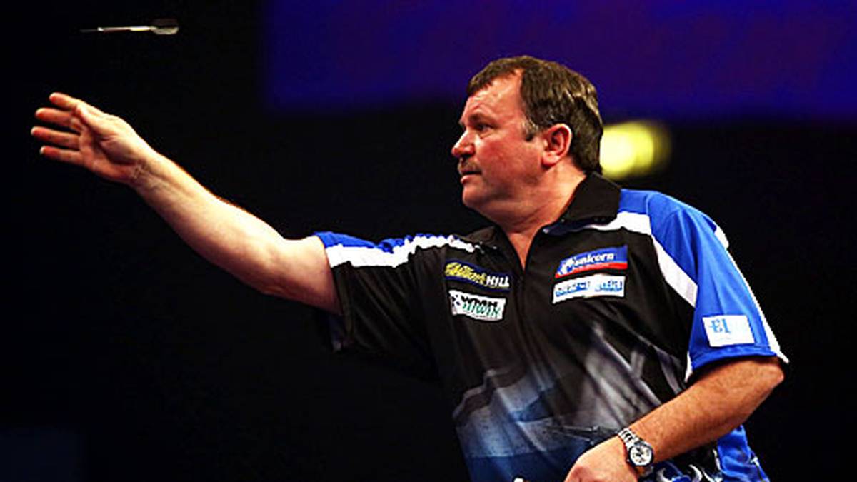 Gegner Terry Jenkins ist da nur ein Sparringspartner.