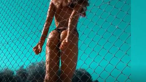 Skispringen ist eigentlich ihre Kernkompetenz, aber Juliane Seyfarth beeindruckt nicht nur durch tolle Sprünge, sondern auch mit erotischen Fotos auf Instagram. Dafür hat sie sogar ein eigenes Profil.