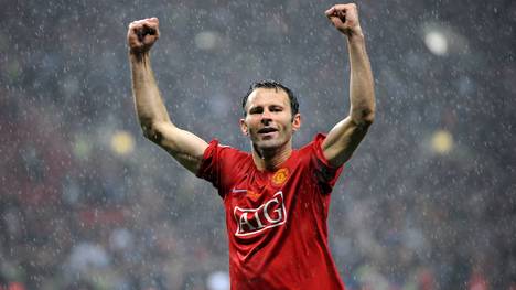 Es gibt wohl keinen anderen Spieler der Manchester United so geprägt hat wie Ryan Giggs. Der Waliser gewann unzählige Premier League Titel und war Teil des legendären Triple-Teams von 1999. Unter Trainerlegende Sir Alex Ferguson war er ein unangefochtener Stammspieler. Wie gut war eigentlich Ryan Giggs? 