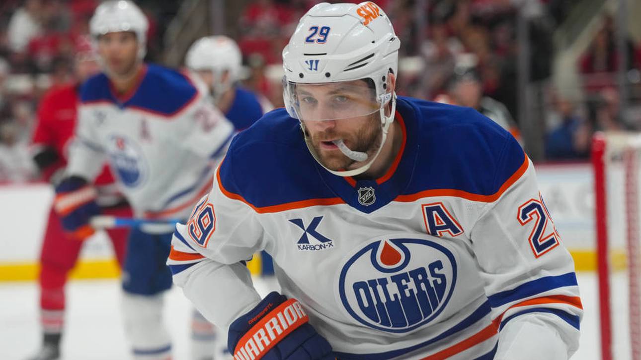 Leon Draisaitl jubelte im deutschen NHL-Duell mit Torhüter Philipp Grubauer