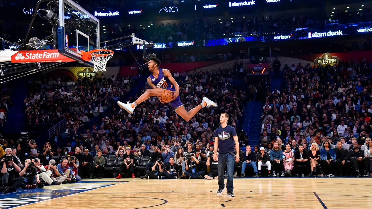 Mit einem Between-the-Legs-Dunk mit zugeworfenem Ball von knapp vor der Freiwurflinie, der ihm 50 Punkte einbringt, gelingt Jones Jr. im Finale ein versöhnlicher Abschluss