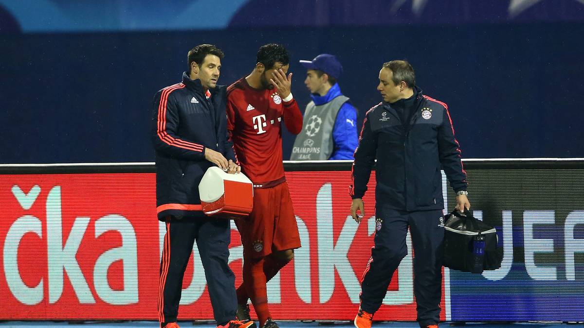 Unschöne Kunde jedoch: Mehdi Benatia scheidet vorzeitig mit einer Verletzung aus - Diagnose noch unklar