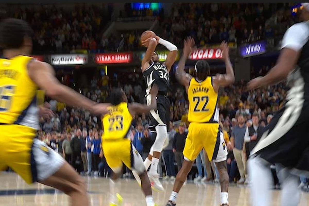 Buzzer Beater! Giannis versenkt Pacers mit Sirene