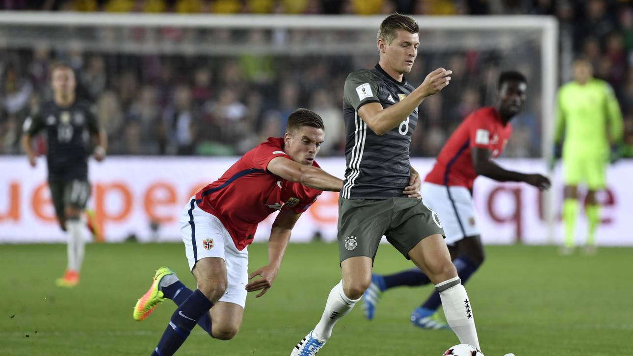 Presse: „Norwegen niedergemetzelt“