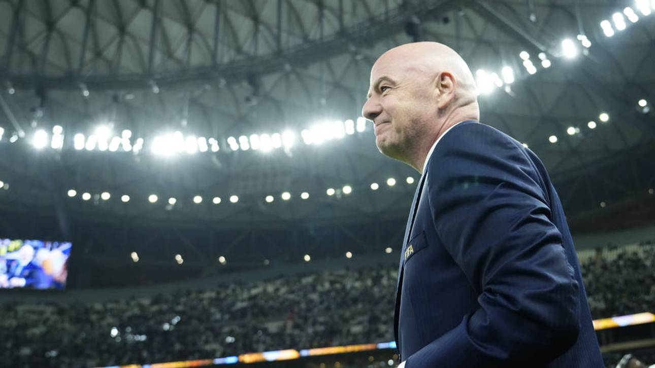 Infantino gratuliert dem FC Bayern