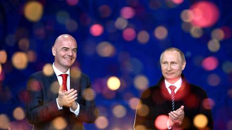 Vladimir Putin und Russland sind 2018 die Gastgeber für die FIFA Weltmeisterschaft
