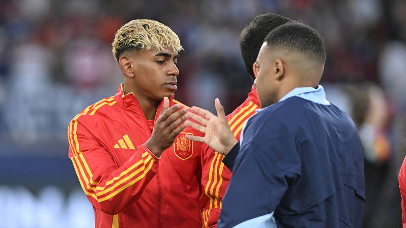 Kylian Mbappé (blau) äußert sich zu Lamine Yamal 